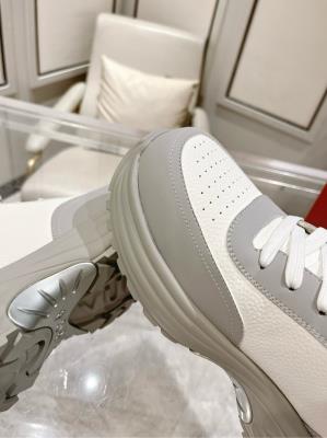 wholesale quality men's louis vuitton trainer grey white